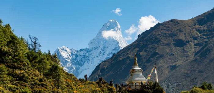 Ama Dablam Base Camp Trek — เส้นทางสั้นที่วิวดีที่สุดใน Everest Region ama-dablam-base-camp